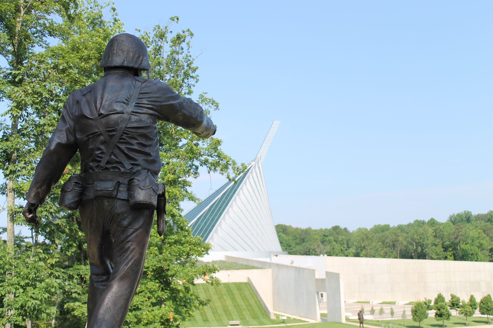 Chesty Puller Statue overlooks the National Museum of the Marine Corps
