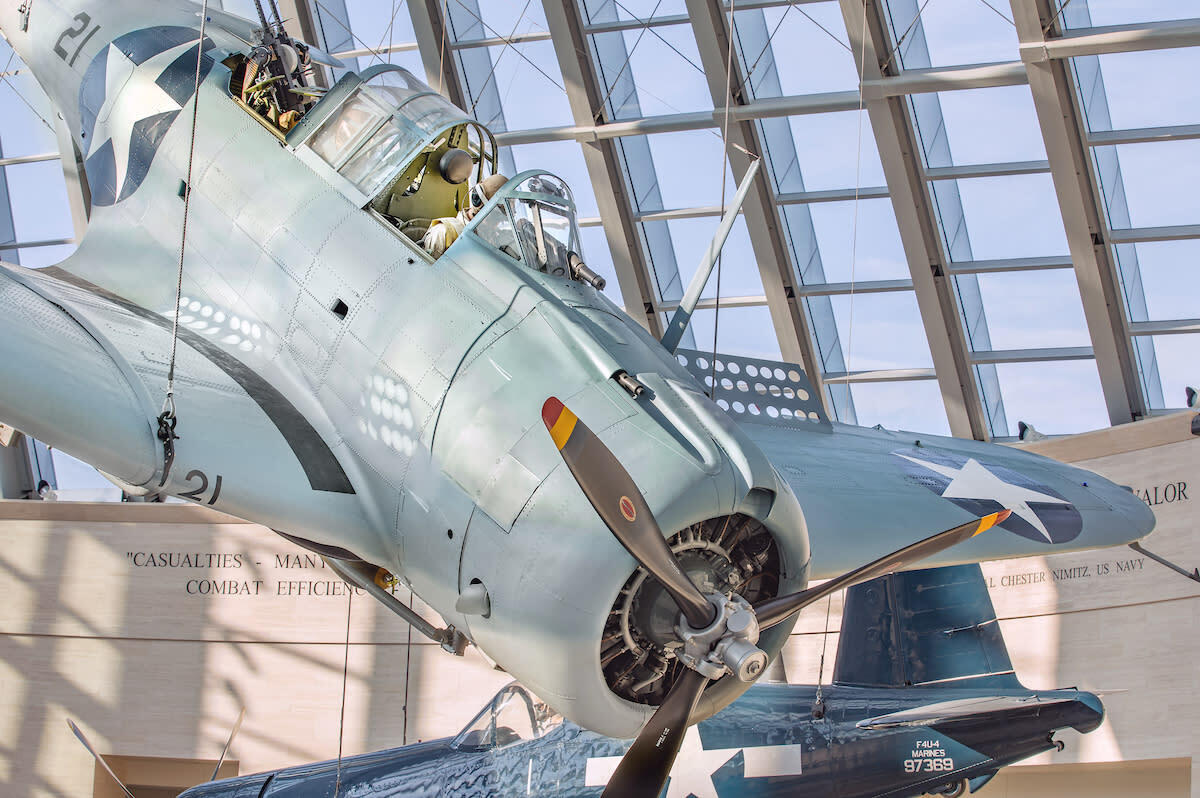 LG103-Douglas-SBD-Dauntless