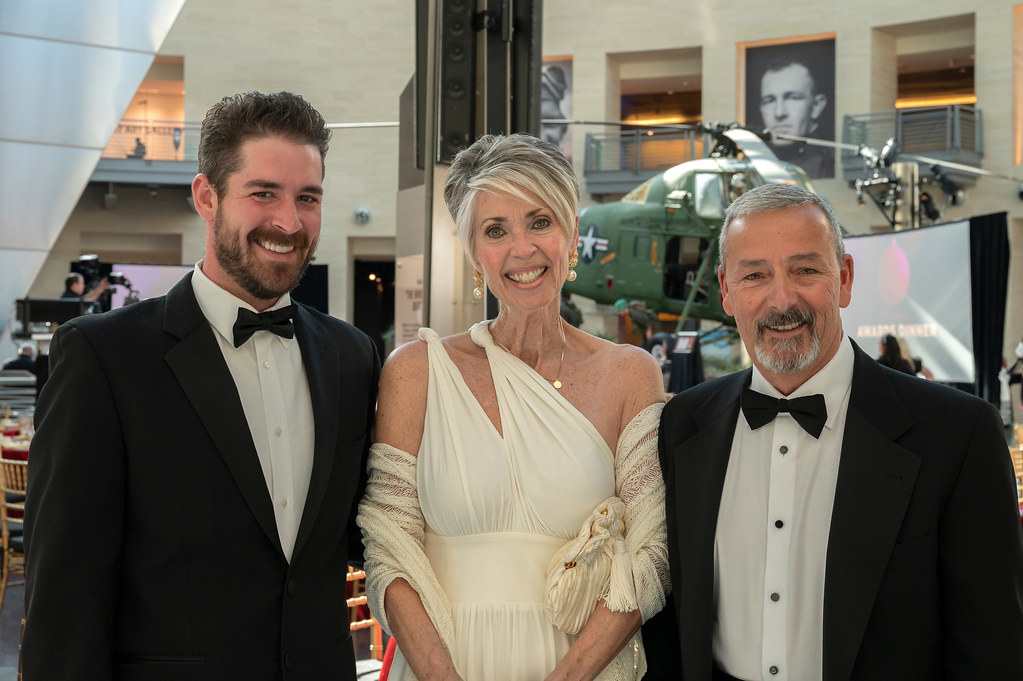 marine-corps-heritage-foundation-hosts-the-40th-annual-awards-dinner_52065558907_l