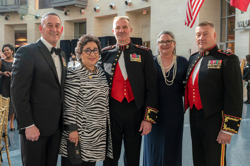 marine-corps-heritage-foundation-hosts-the-40th-annual-awards-dinner_52065583182_l