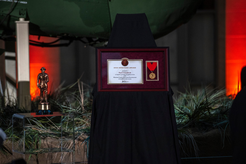 marine-corps-heritage-foundation-hosts-the-40th-annual-awards-dinner_52065680367_l