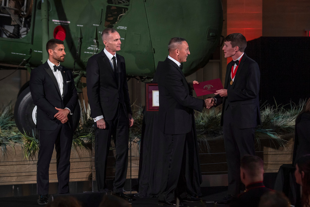 marine-corps-heritage-foundation-hosts-the-40th-annual-awards-dinner_52066913344_l