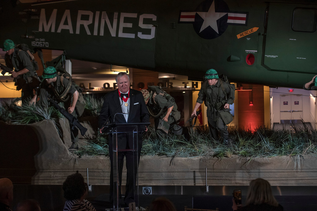 marine-corps-heritage-foundation-hosts-the-40th-annual-awards-dinner_52067225315_l