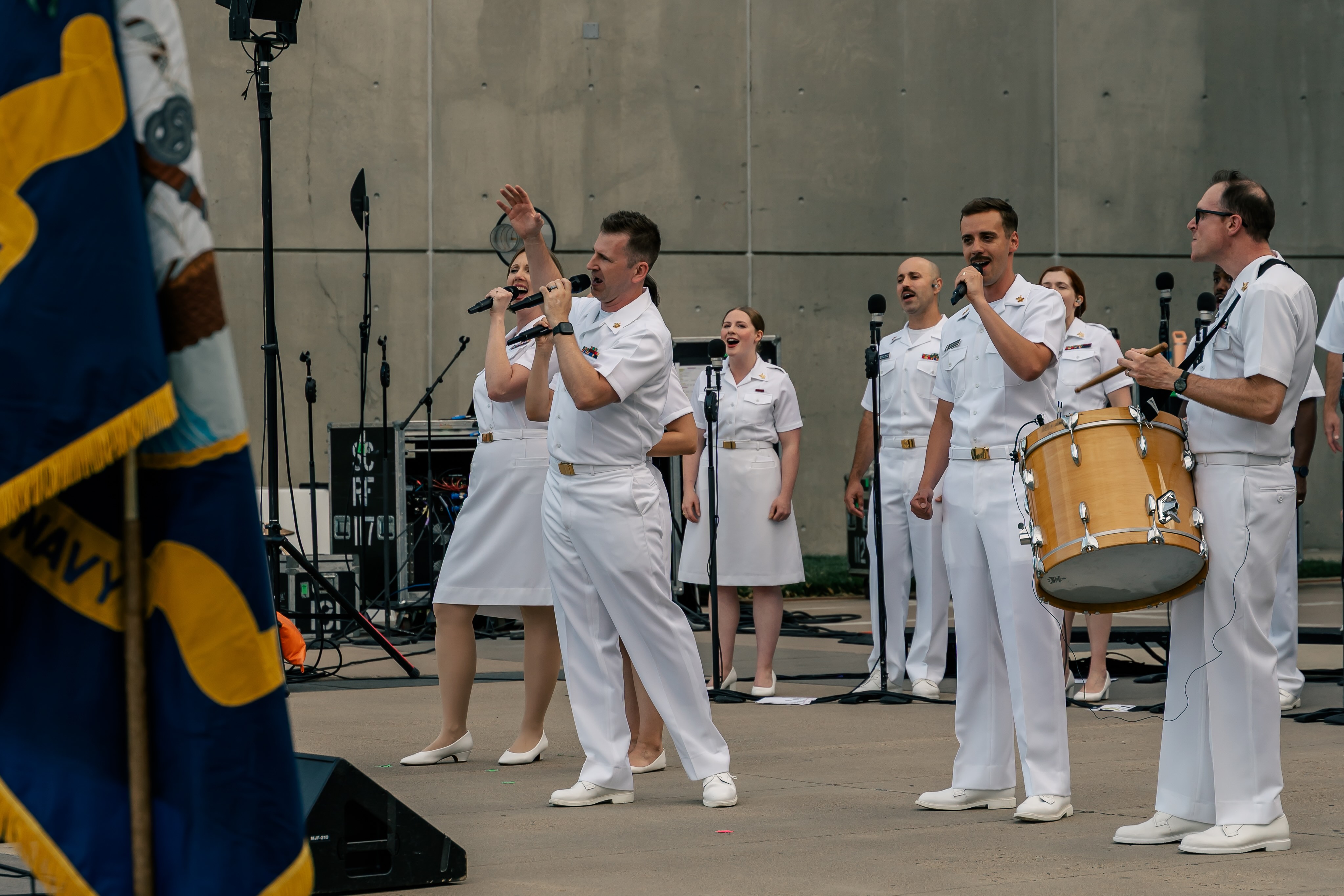 USN_SeaChanters_18Jun14